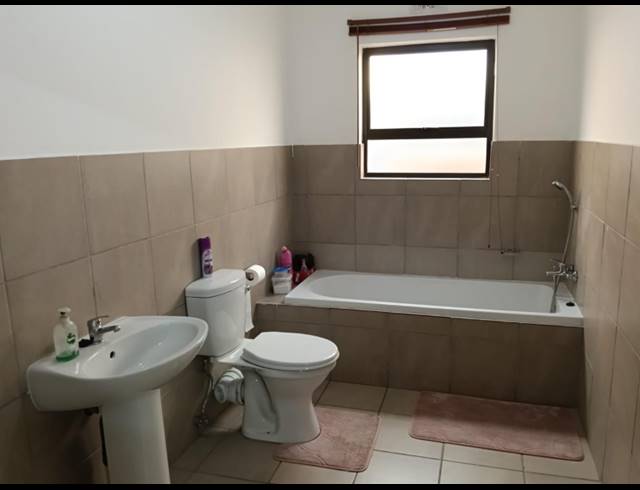 3 BEDROOM TOWNHOUSE FOR SALE IN ALBERTSDAL